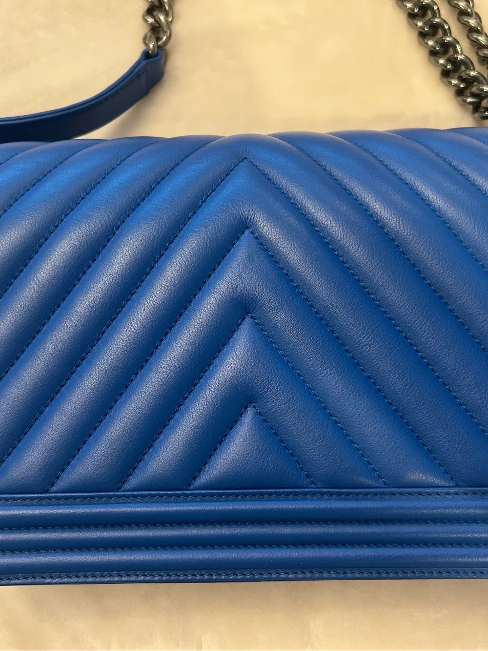 CHANEL Blue Chevron Quilted Shoulder Bag with Gunmetal Chain